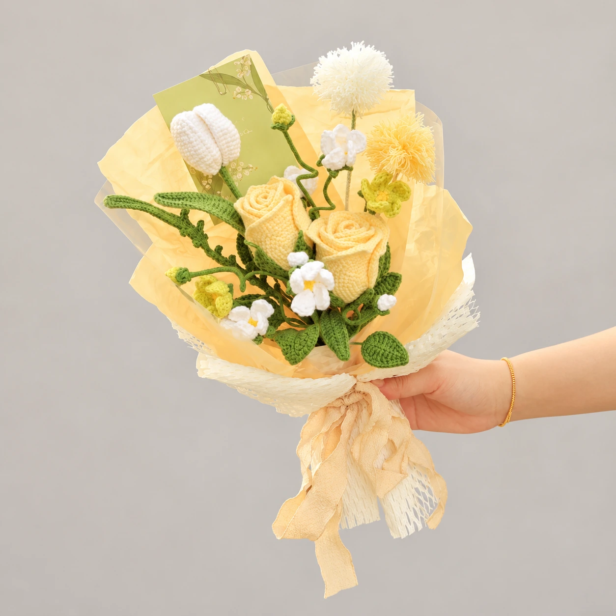 Goblet Rose Crochet Bouquet - photo 1