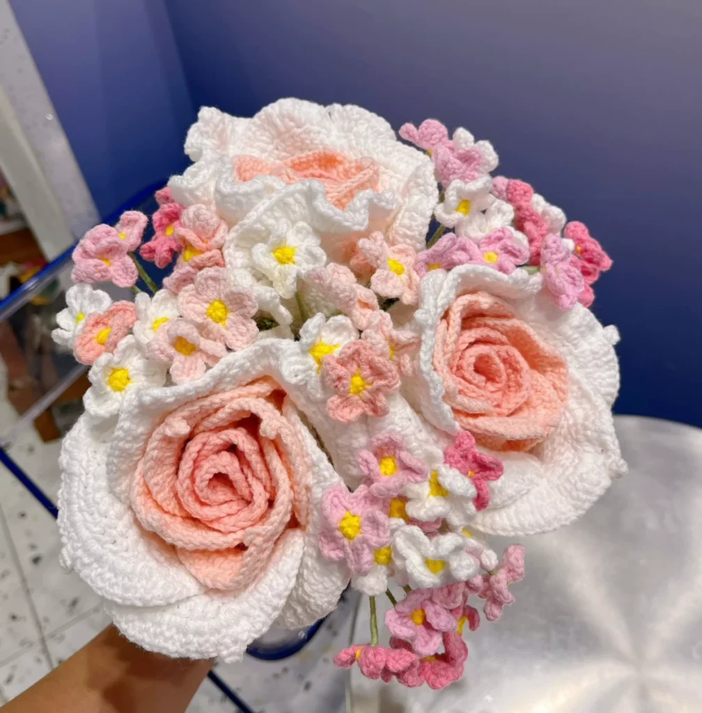 Crochet Bridal Rose and Sunflower Bouquet - photo 1