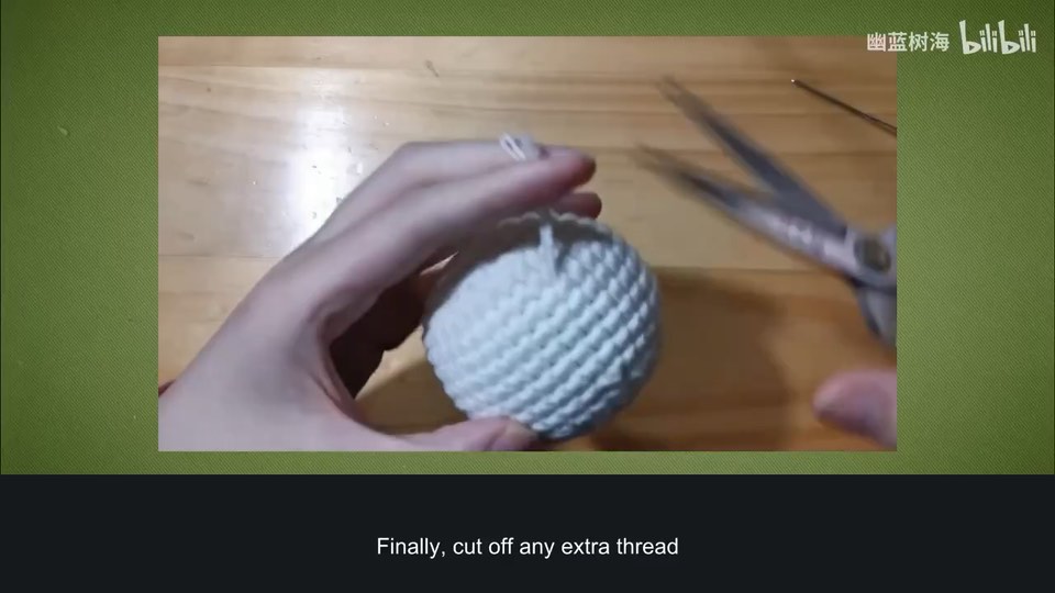 Fastening off, weaving ends, colour changes and joins — tutorial video frame