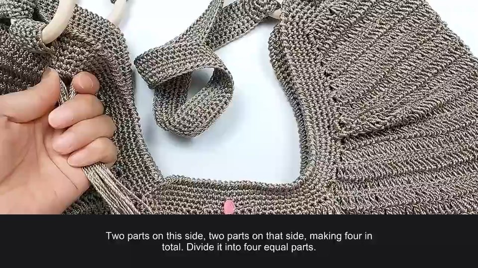 Shoulder bag construction — section 9 — tutorial video frame