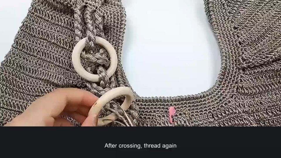 Shoulder bag construction — section 11 — tutorial video frame
