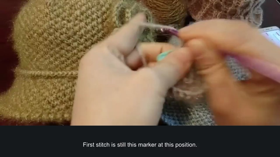 Floral winter hat — part 1 — tutorial video frame