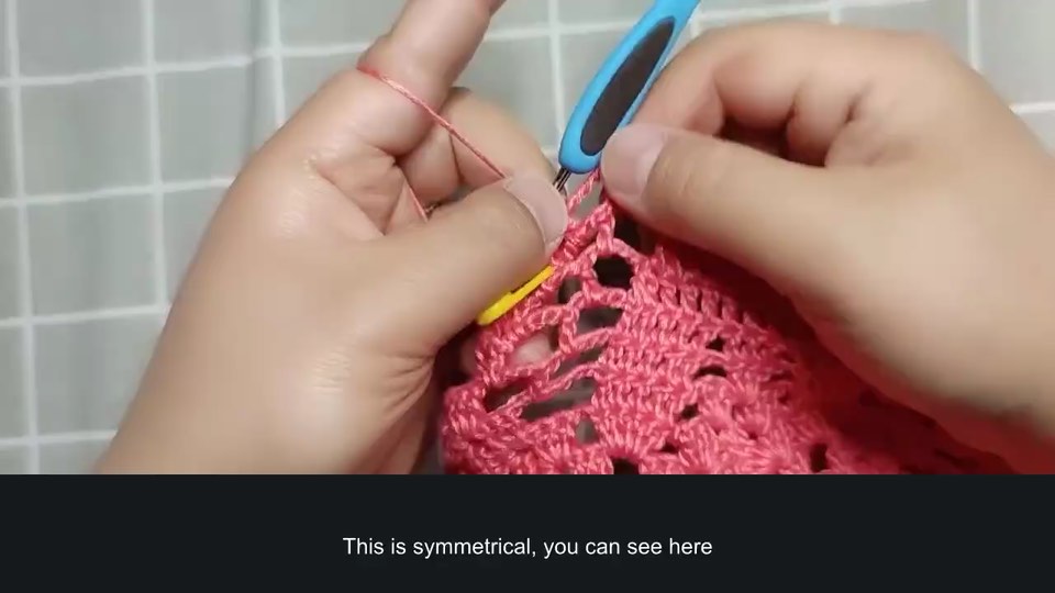 Pineapple-stitch sweater — front and back rounds 21–23 — tutorial video frame