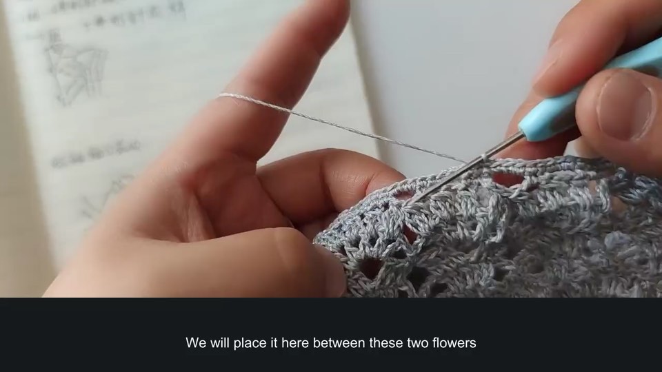 Lace sweater — short-sleeve edging — tutorial video frame