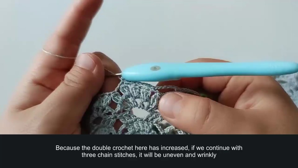 Lace sweater — neckline picot — tutorial video frame